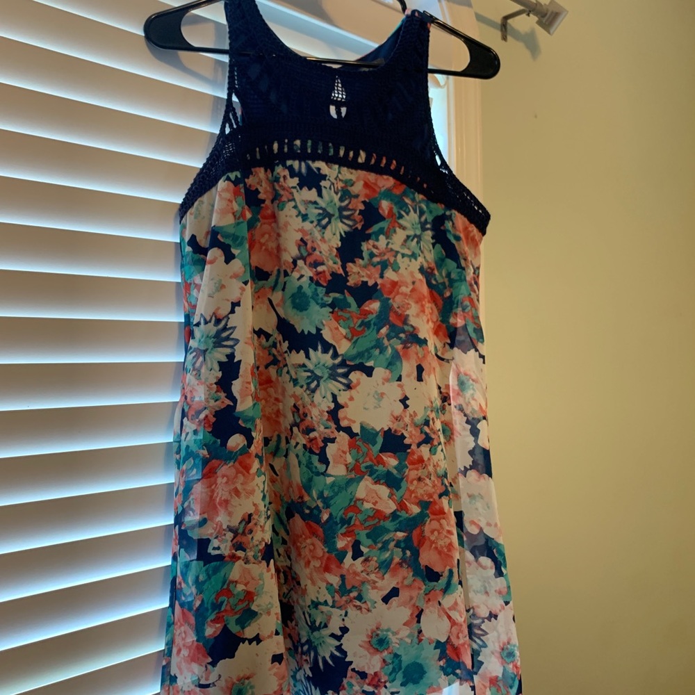 Floral Lily Rose Dress size small